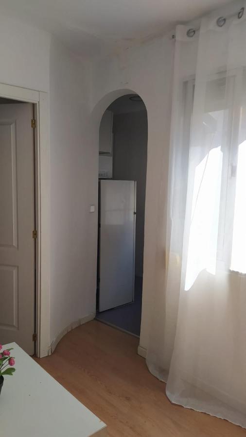Apartamento En C. Maria Luisa 2 Dormitorios Мадрид Экстерьер фото